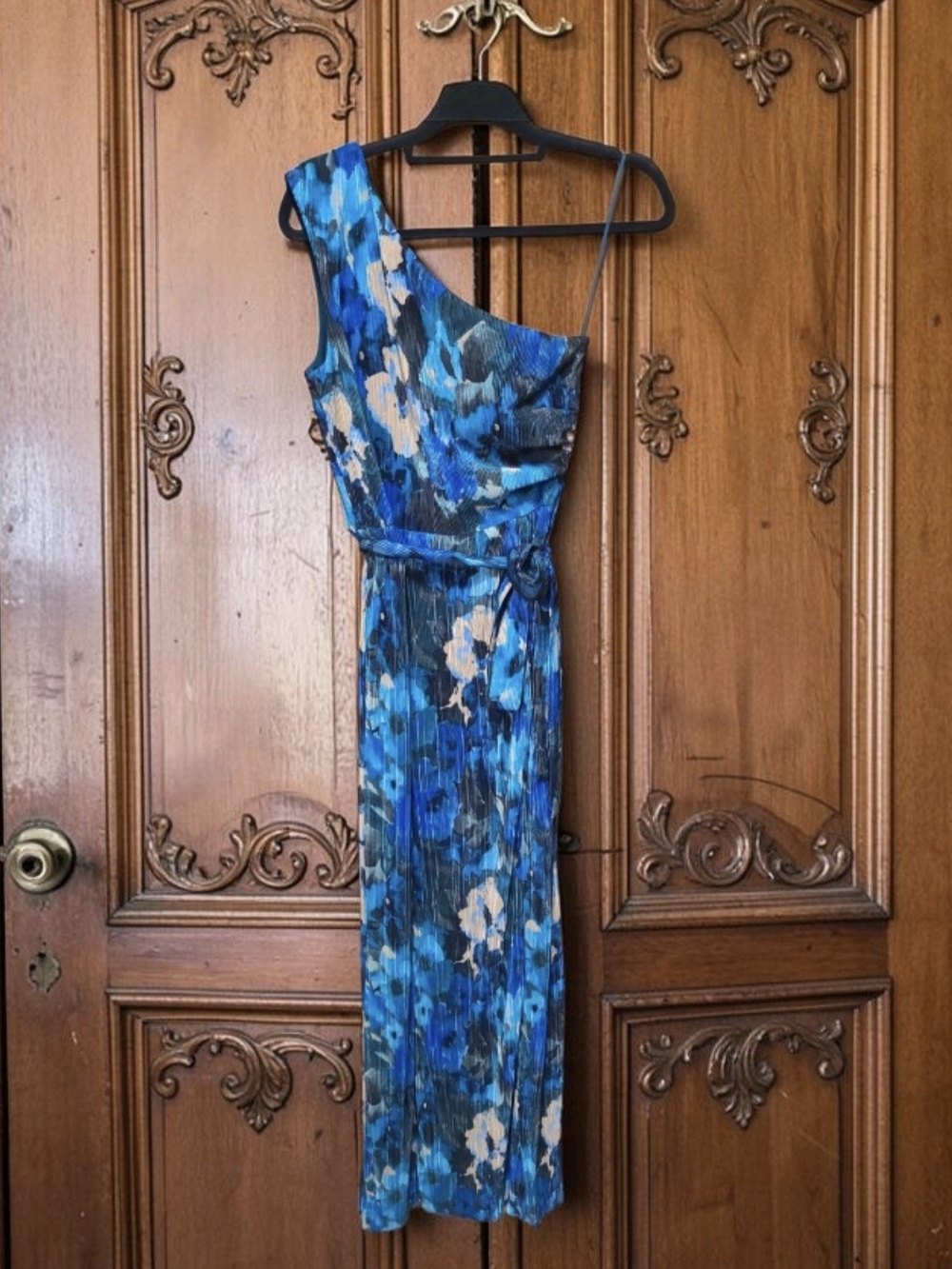 Dress The Population One-Shoulder Plisse Maxi Gown Cerulean Blue Floral Dress M